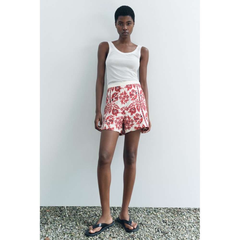 Zara Embroidered High Waisted Shorts Cream Red Floral Boho Summer Size M NWT